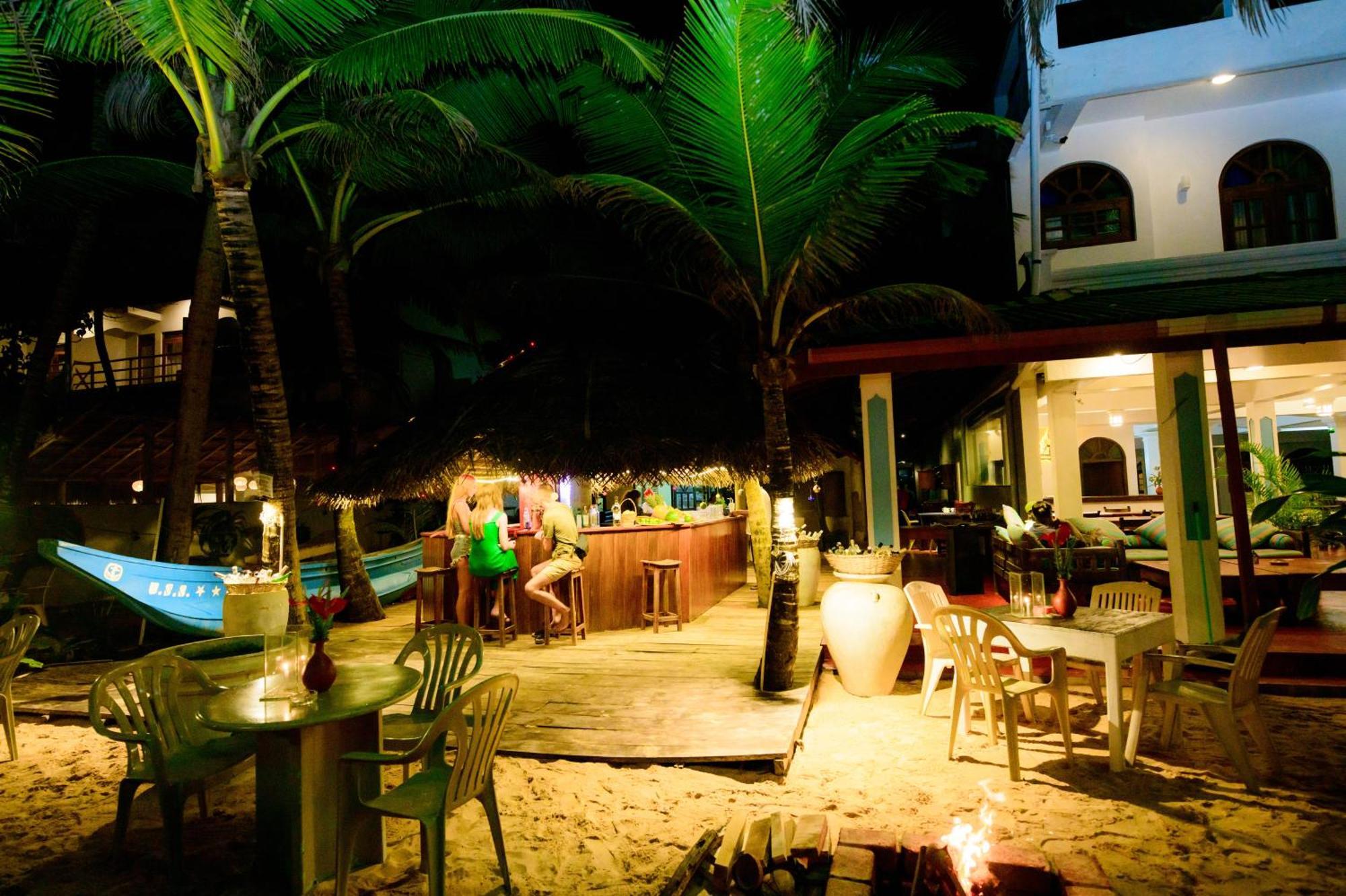 Royal Beach Hotel & Restaurant Hikkaduwa Eksteriør bilde