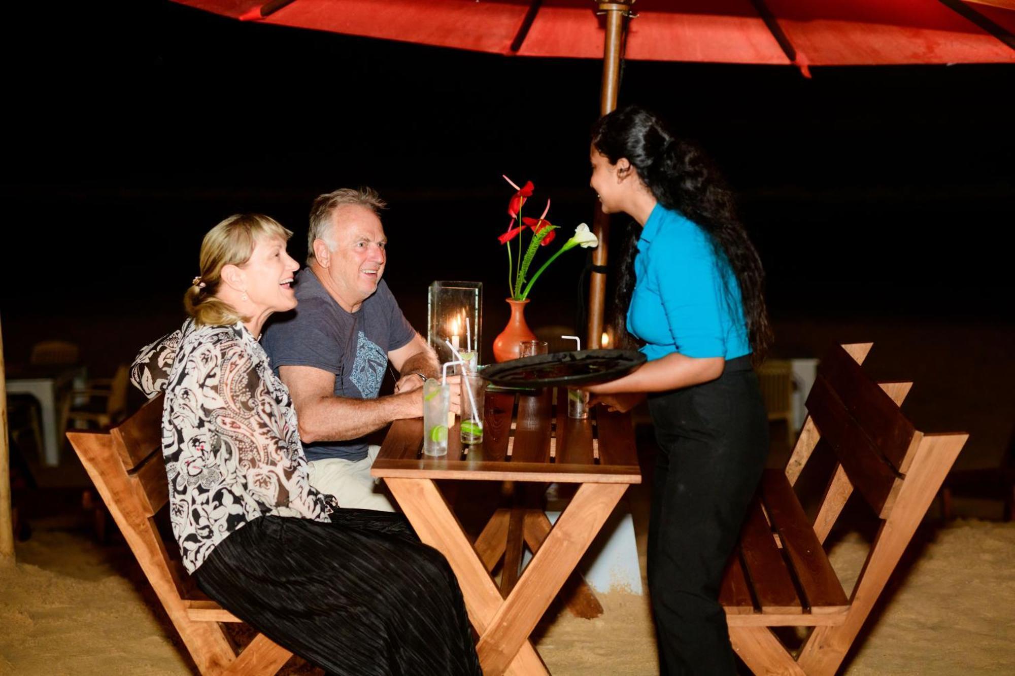 Royal Beach Hotel & Restaurant Hikkaduwa Eksteriør bilde