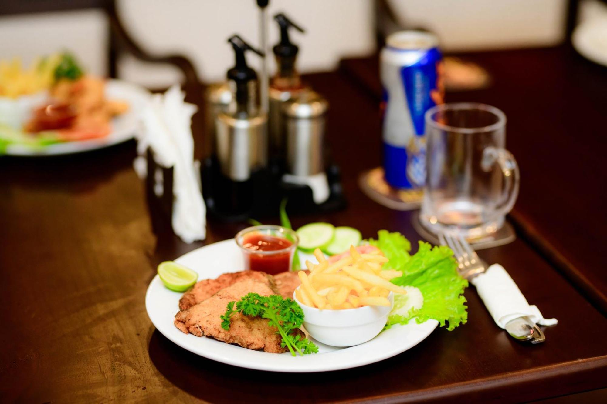 Royal Beach Hotel & Restaurant Hikkaduwa Eksteriør bilde